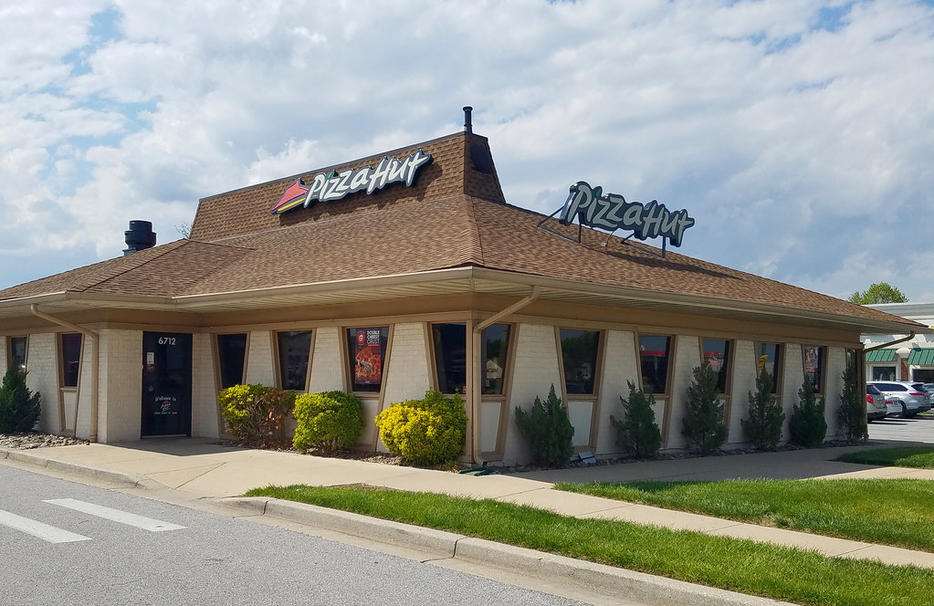 Pizza Hut; Glen Burnie, MD The Caldor Rainbow Flickr
