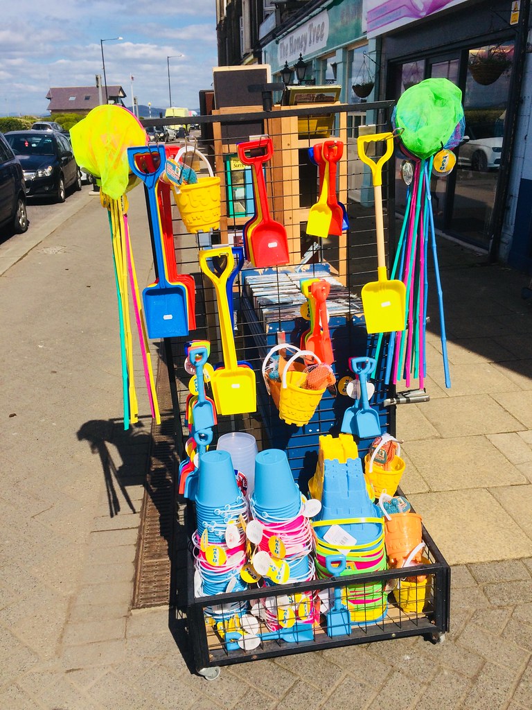 Buckets and Spades. Daniel Flickr