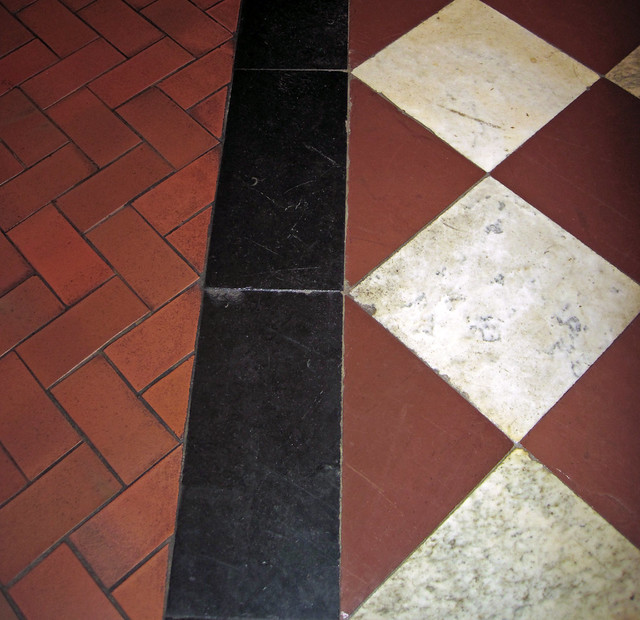 Champlain Black Marble (Crown Point Limestone, Middle Ordovician; Vermont, USA) 1 a photo on