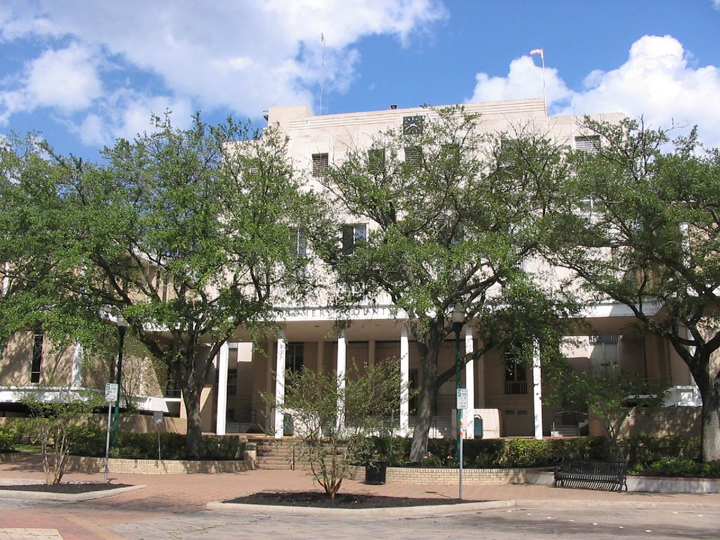 Montgomery County Courthouse (Texas) The Montgomery County… Flickr