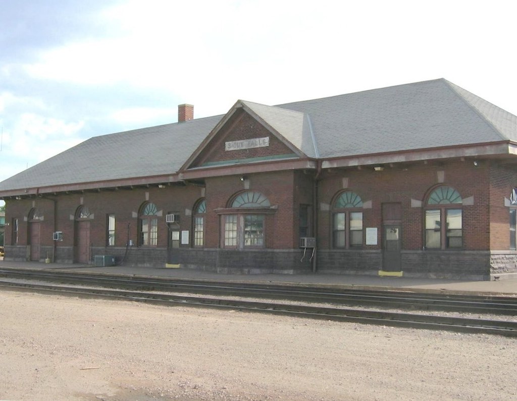 Sioux Falls, SD train station Former Great Northern, built… Flickr