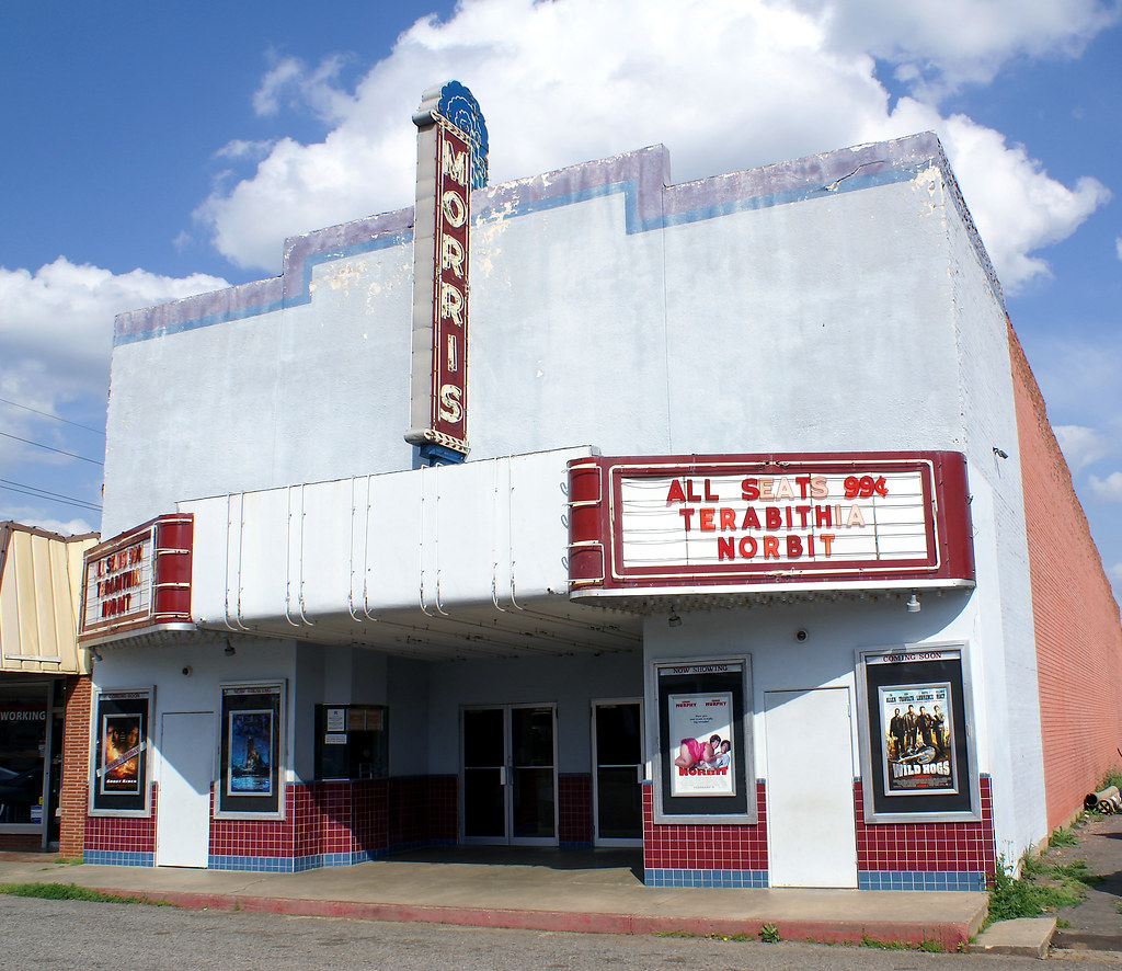 MORRIS THEATER Daingerfield, Texas Still in operation robert e