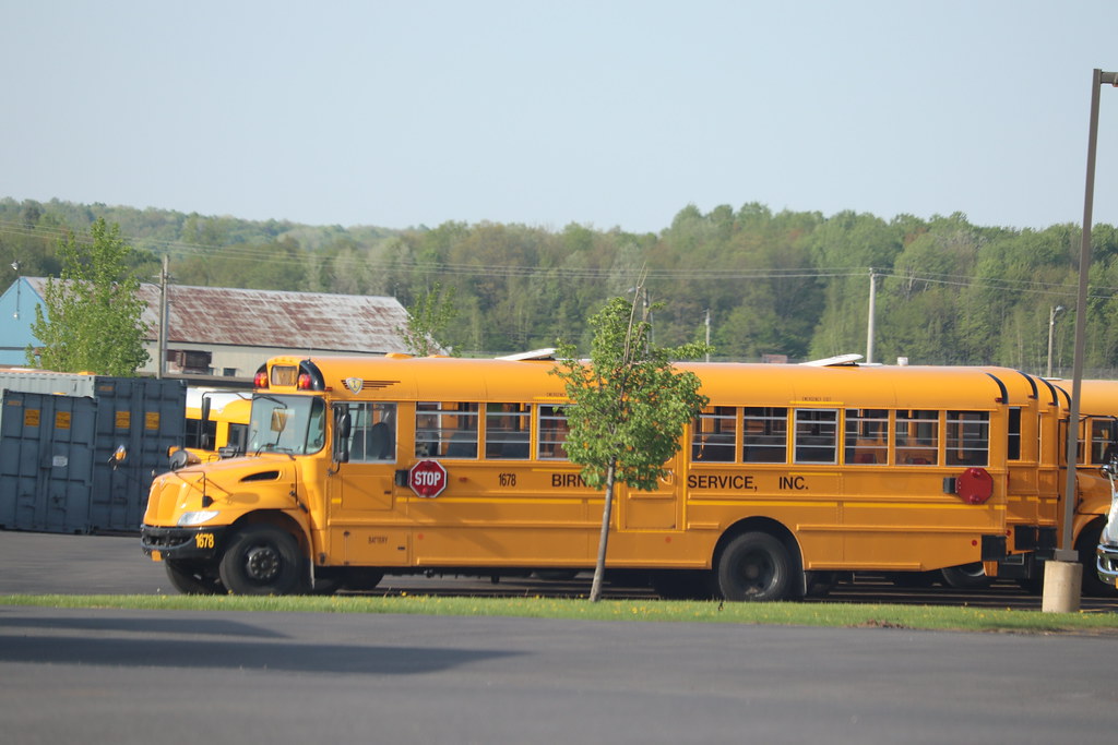 Birnie Bus Service 1678 ThoseGuys119 Flickr