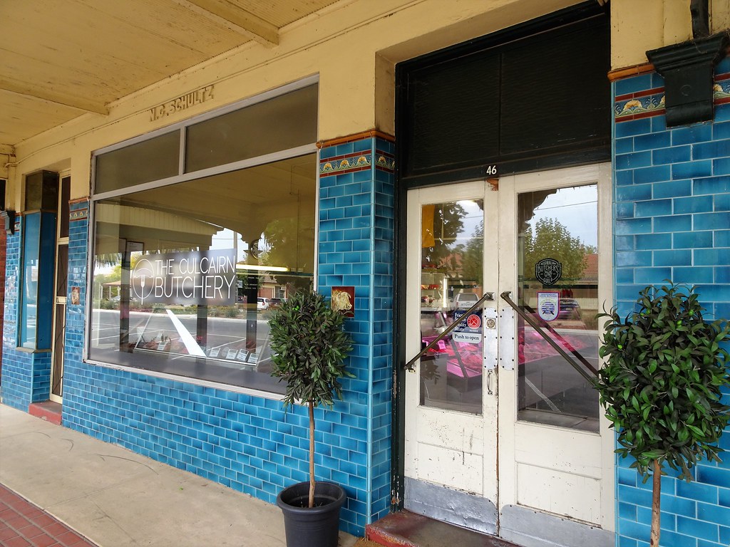 Culcairn. Schultz butcher shop in the Art Deco style Schol… Flickr