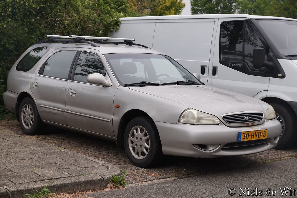 1999 Kia Clarus Wagon 30HVD8 Van der Hagenstraat, Ede Flickr