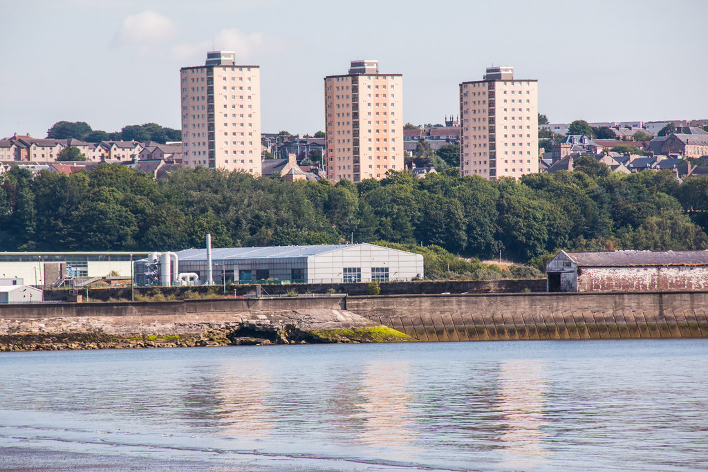 Pathhead Flats from Kirkcaldy Esplanade Brian Wilson Flickr