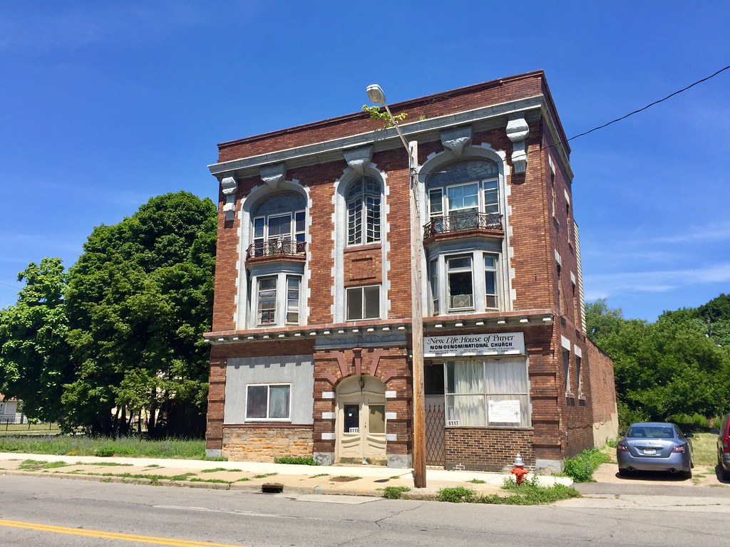 Wade Park Avenue, Hough, Cleveland, OH Warren LeMay Flickr