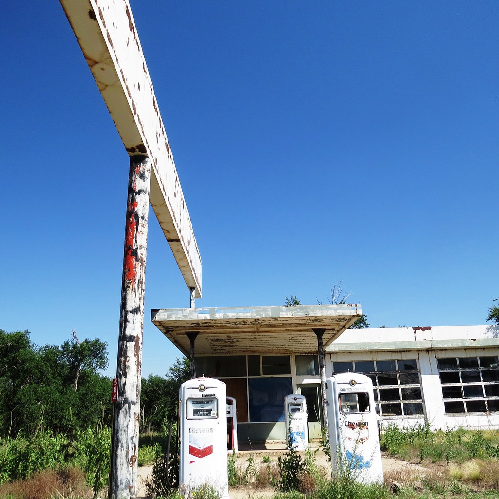 Nara Visa, New Mexico . Thom Karmik Flickr