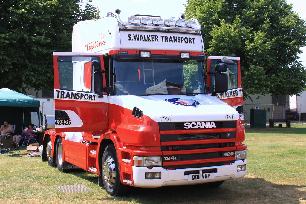 Q811VWP S.Walker Transport Scania T124L420 Malvern 1720… Flickr