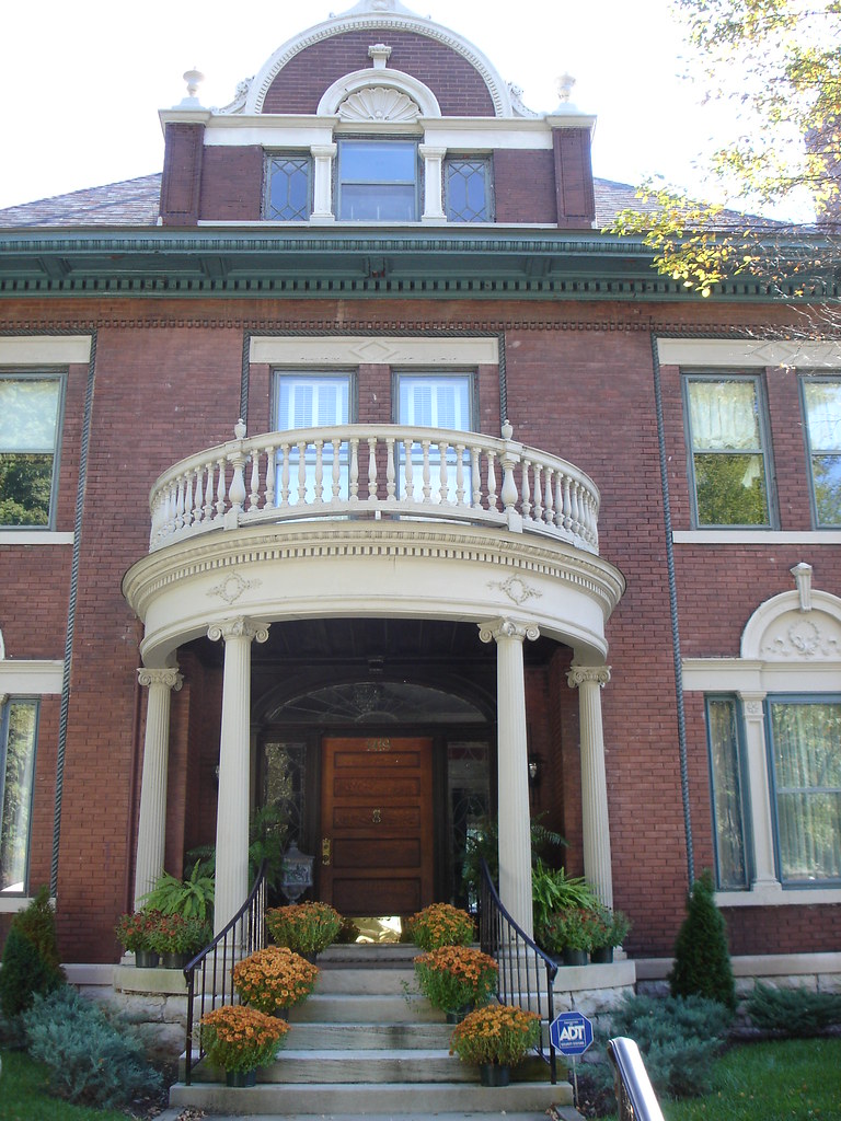 Autumn At the St. James Art Show, Louisville, KY (10806)… Flickr