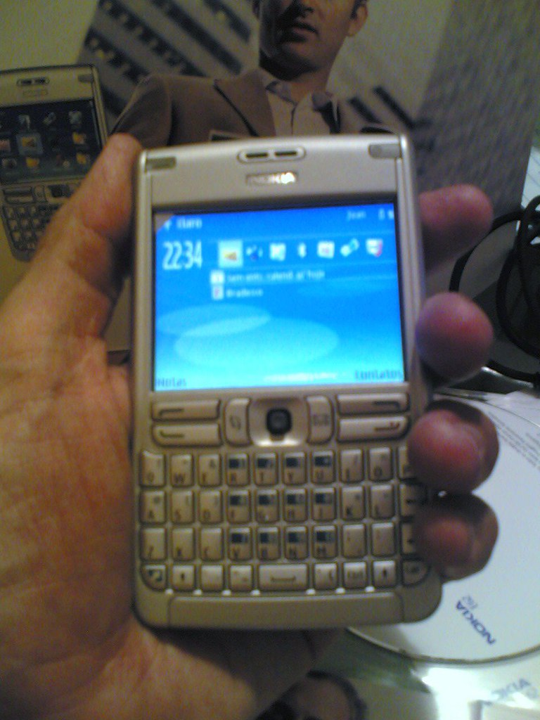 Nokia E62 [1] Foto feita por um Nokia 6681. Review complet… Flickr