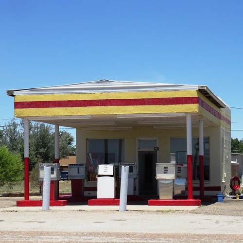 Moriarty, New Mexico, Route 66 . Thom Karmik Flickr