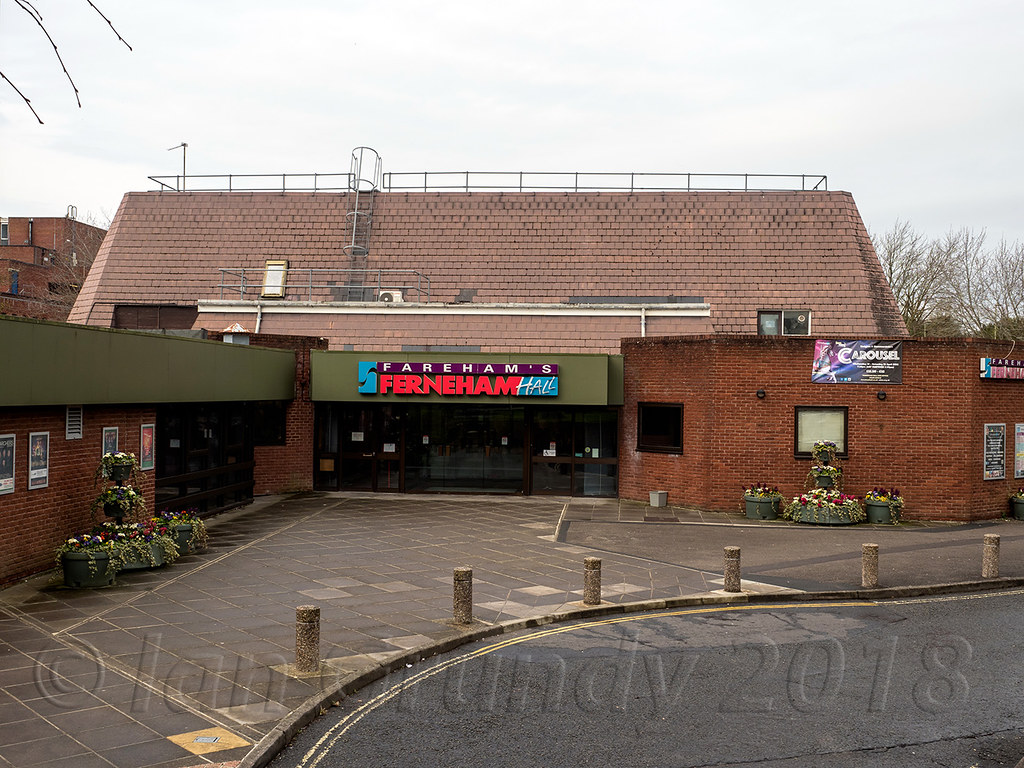 Ferneham 0449 Fareham, Hants Ferneham Hall Theatre. A 70… Flickr