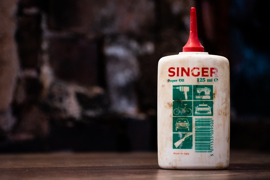 Vintage Singer Sewing Machine Oil Filthy oil bottle Ash Hayling