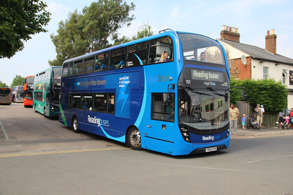 701=YN66EZM READING BUSES Reading bus depot david smith Flickr
