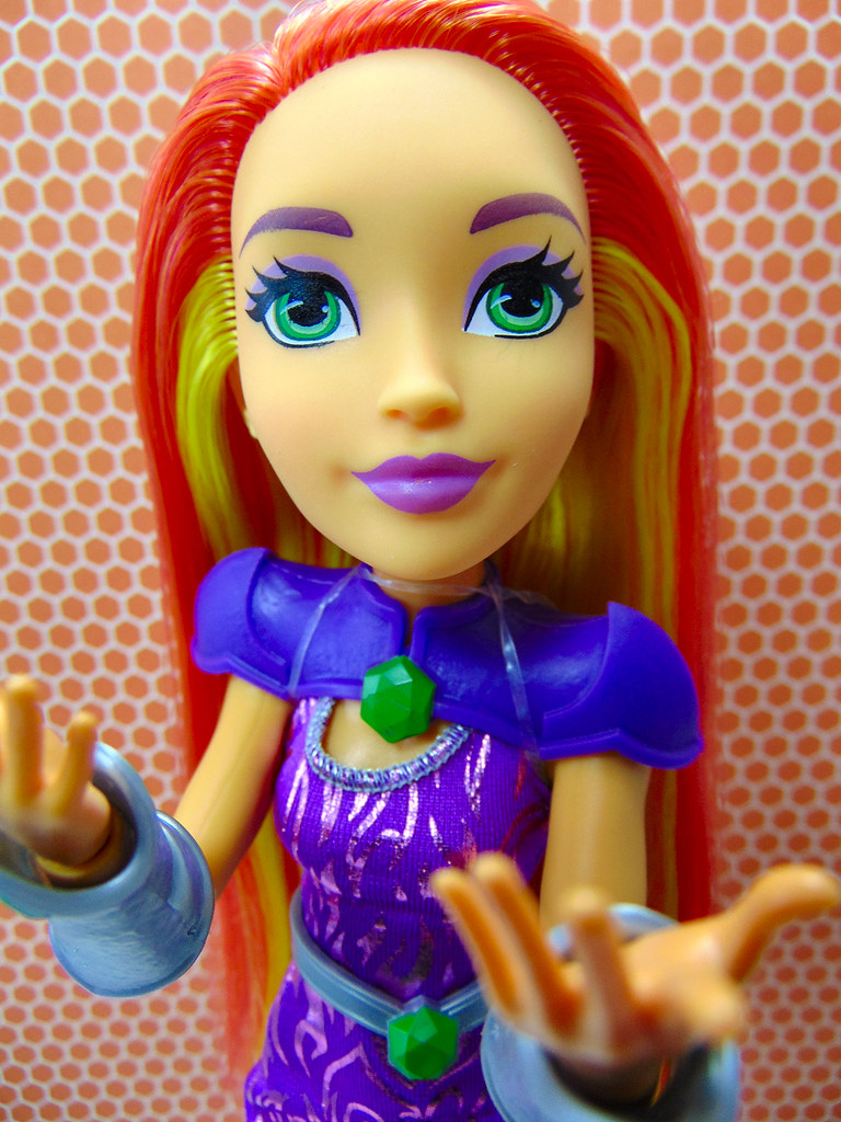 DC Comics Super Hero Girls "Starfire" Action Doll (Mat… Flickr