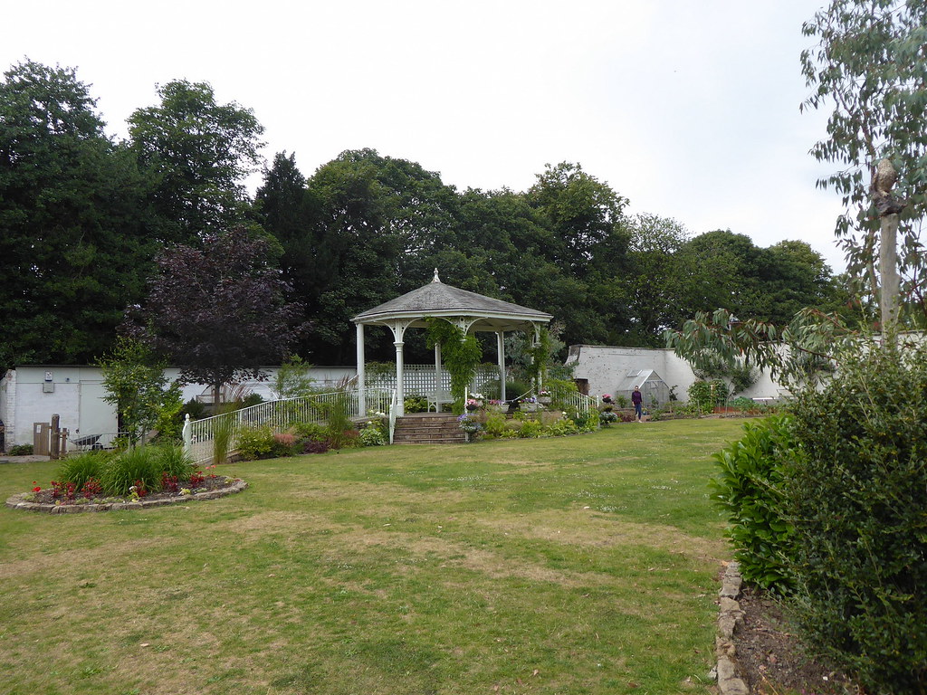 Walled Garden, Dollar Park, Falkirk Ivar Struthers Flickr