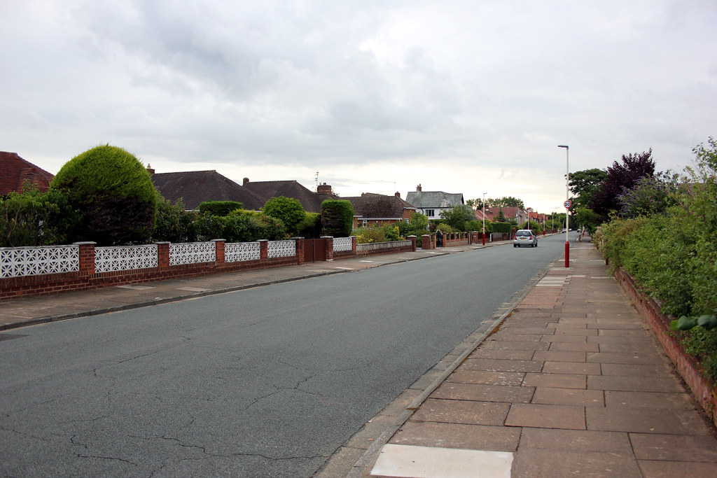 Ainsdale. Chatsworth road. boneytongue Flickr