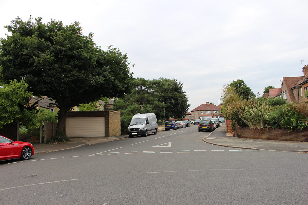 Amberley Road,3 John Doo Flickr