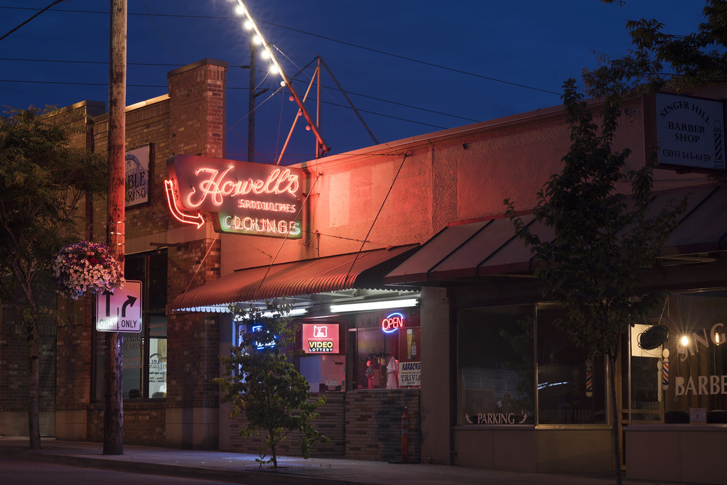 Howell's Sandwiches Oregon City, Oregon Curtis Gregory Perry Flickr