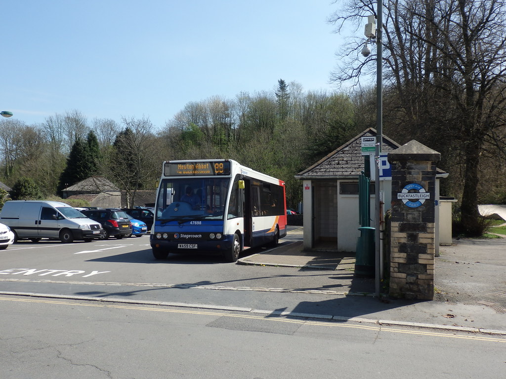 Route 88 at Buckfastleigh Stagecoach route 88 links the hi… Flickr