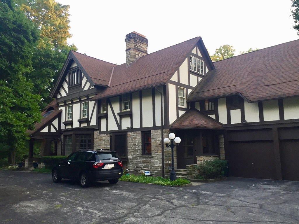 Overlook Road, Ambler Heights Historic District, Cleveland… Flickr