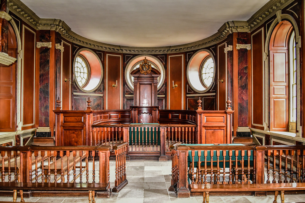High Court in Capitol Building in Colonial Williamsburg VA… Flickr