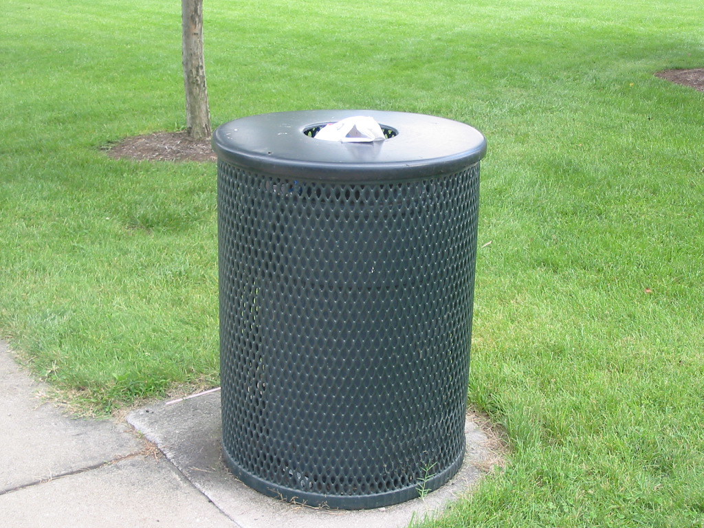 Volume of Trash Can (Cylinder) How much trash can a trash … Flickr