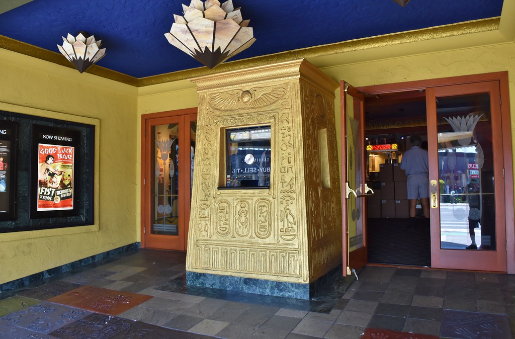 Los Angeles Vista Theater Sunset Drive and Hollywood B… Flickr