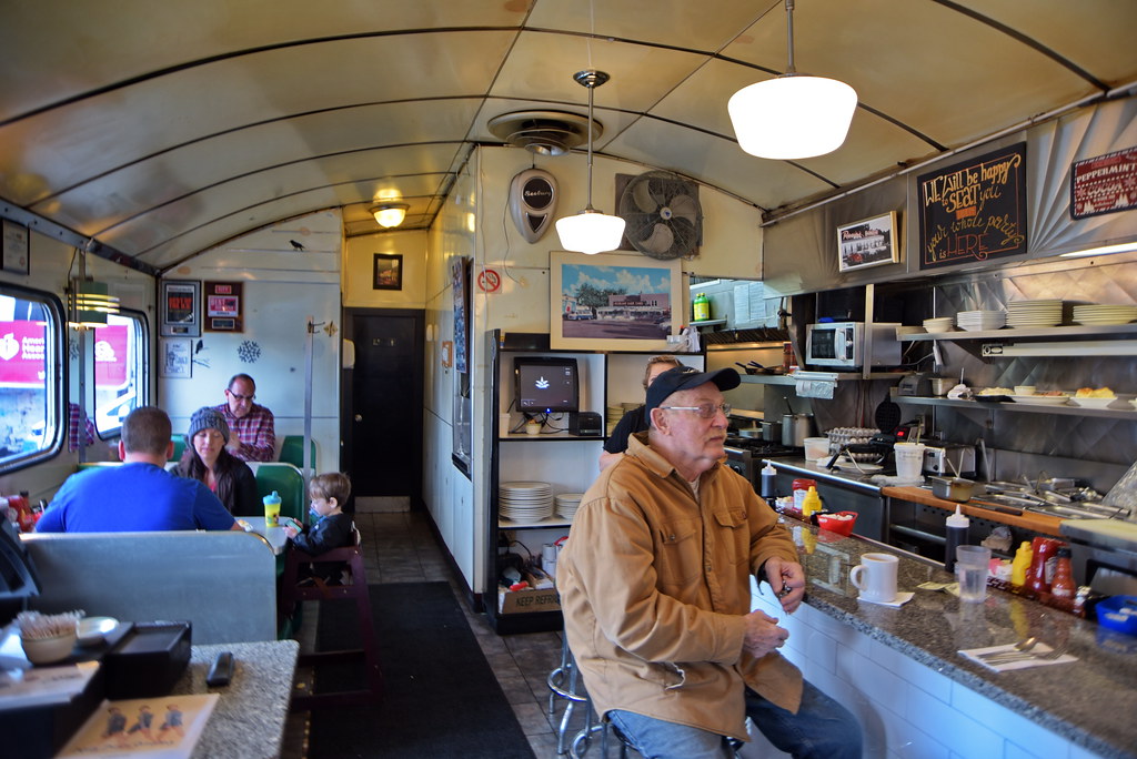 Highland Park Diner 09 Rochester NY US Built in 1948 and… Flickr