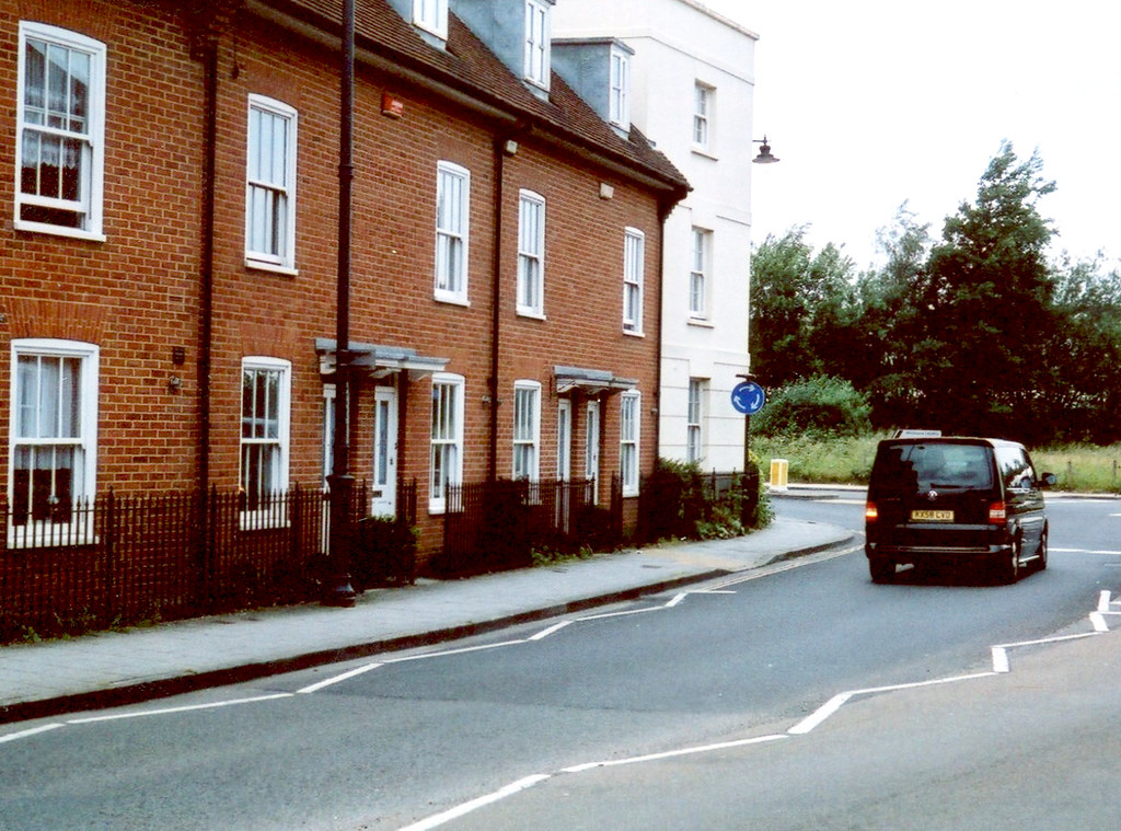 Station Road West, Canterbury, 2 In June 2012 I loaded a… Flickr