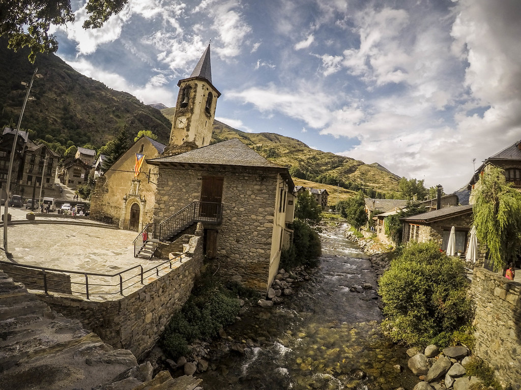 Isil, un poble preciós Etapa 2 Pedals de Foc en solitari… Flickr