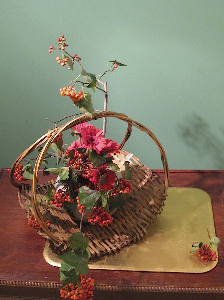 Ikebana, Basket arrangement Autumn basket arrangement Flickr