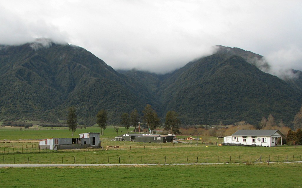Farm near the Lake Brunner Road By matching the hills in t… Flickr