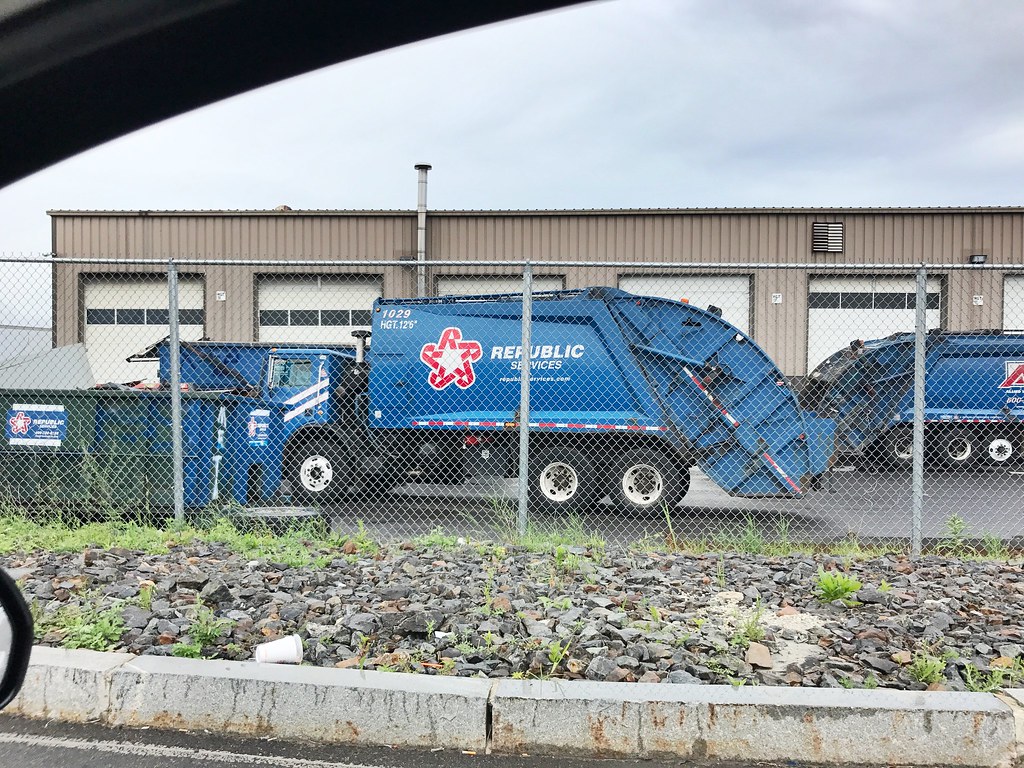 Republic Waste Services 1029 kmgilligan99 Flickr