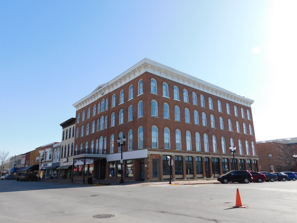 Brazelton House Hotel Mt Pleasant, Iowa Completed in 1856 … Flickr