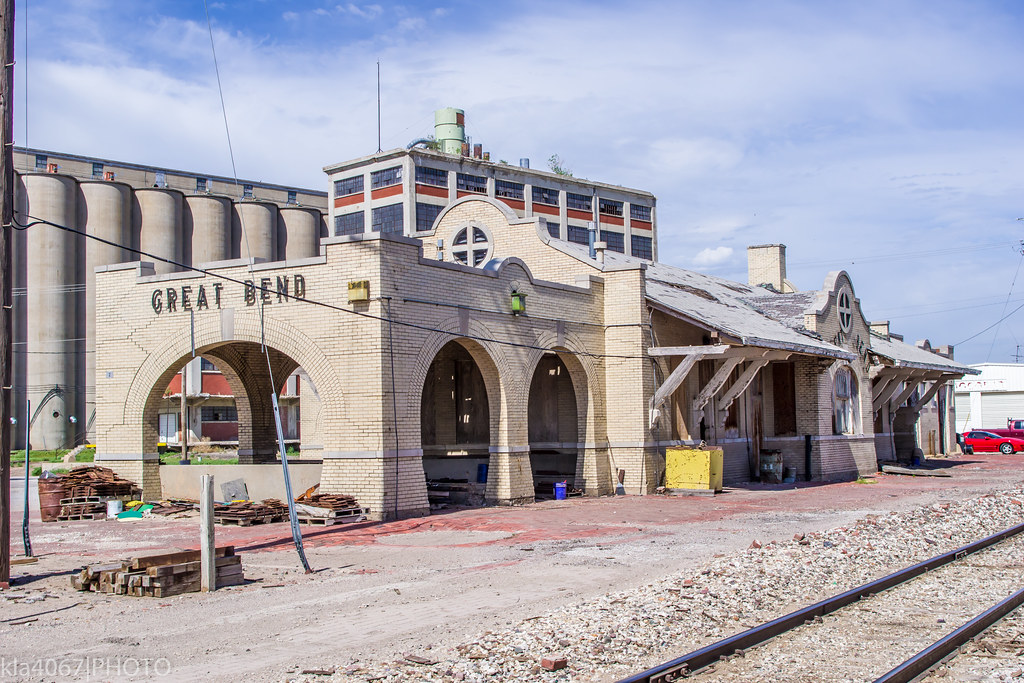 Great Bend, KS train station Former Santa Fe station in Gr… Flickr