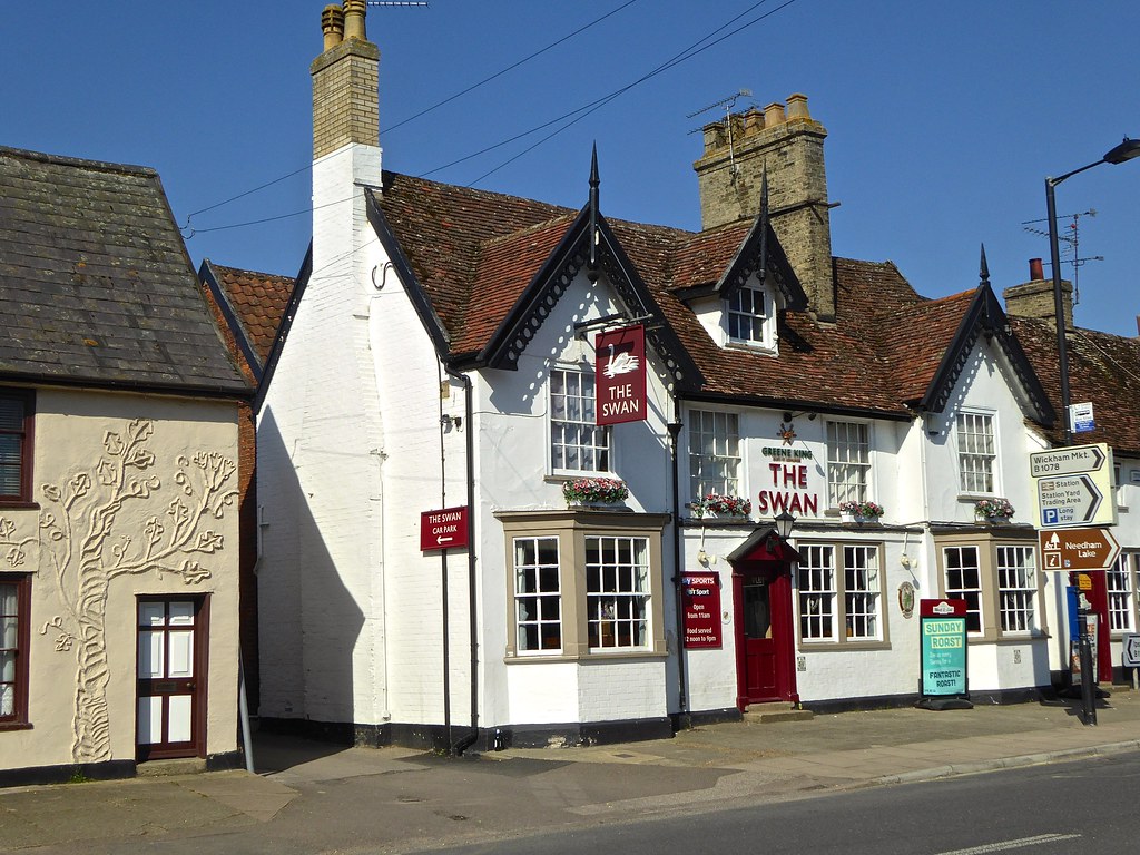 Needham Market, Suffolk The Swan Inn, High Street, Needham… Flickr
