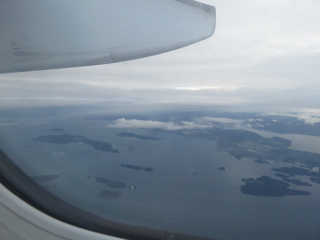 IMG_9525 On westbound Westjet plane flying over Vancouver … Flickr