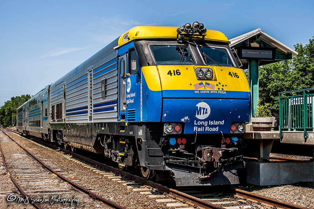 LIRR 416 EMD DE30AC LIRR Greenport Station In New York… Flickr