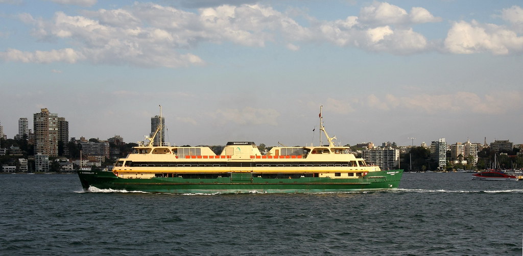 () SYDNEY FERRIES' 'QUEENSCLIFF' OFF DARLING POINT, SYDNEY… Flickr