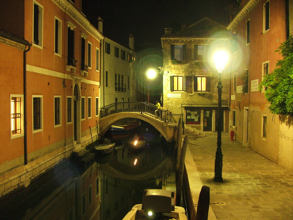 Venice, Summer Bank Holiday 2006 Venice is more than thous… Flickr
