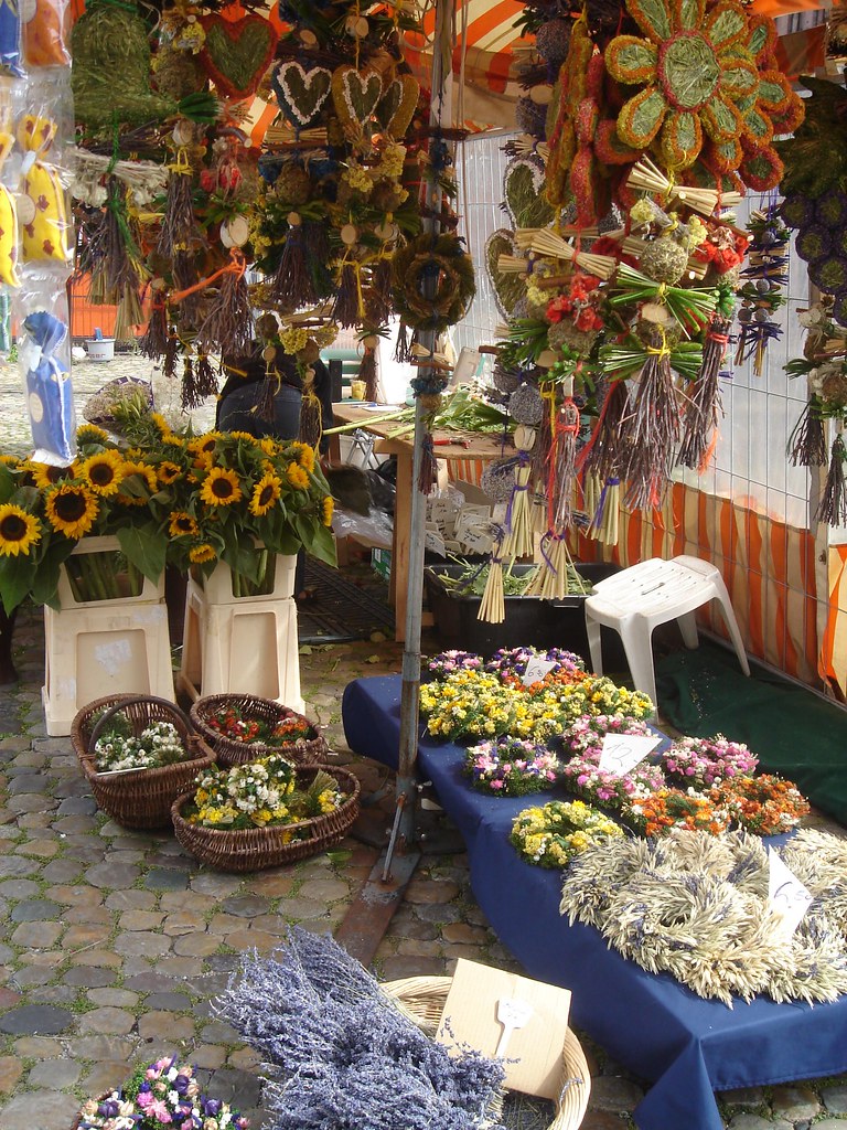 Flower vendor in the Münstermarkt, Freiburg Patty Flickr