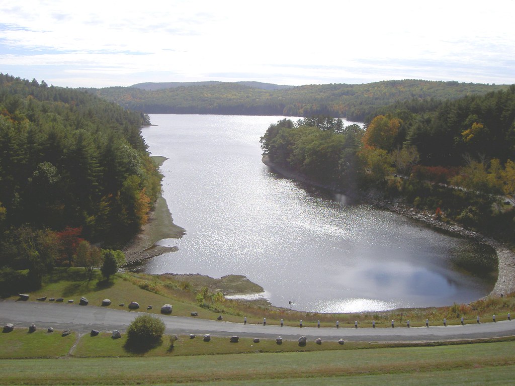 Lake McDonough In Barkhamsted, CT when the reservoir is hi… Flickr
