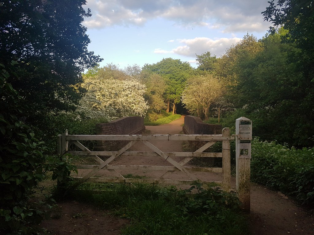 Bridge over Beverley Brook Wimbledon Common Gate to bridge… Flickr