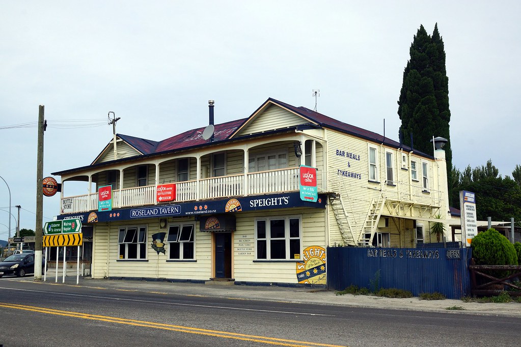 Roseland Tavern Near Gisborne , NZ . Stephen Satherley Flickr