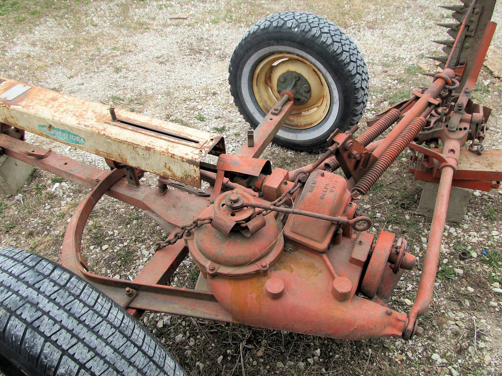“New Idea” Sickle Bar Mower, View 4 One of the tractor imp… Flickr