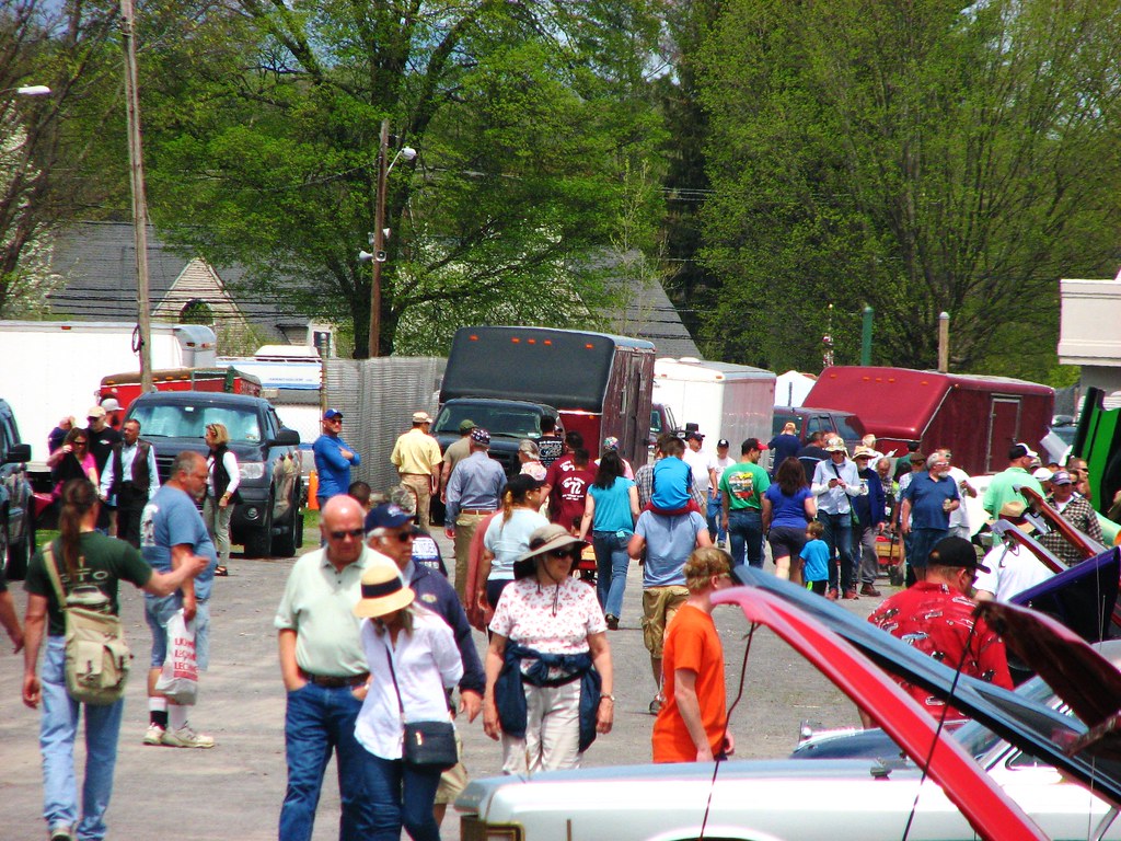 FUN AT THE CARSHOW The 2018 Rhinebeck NY car show. RICHIE W Flickr