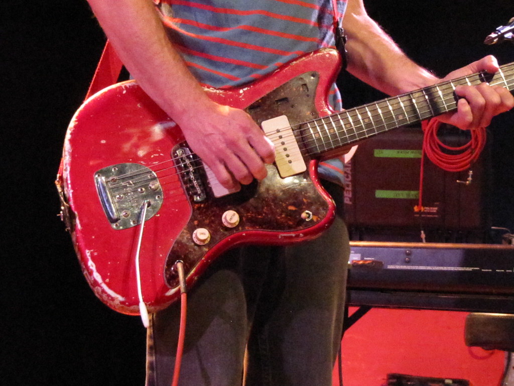 Yo La Tengo I bet Ira Kaplan's beatup red guitar could te… Flickr