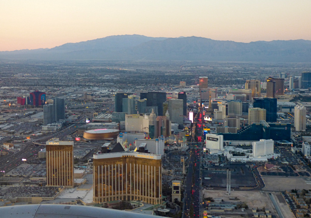 Las Vegas strip (2) damian entwistle Flickr